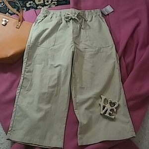 White Stag 100% Cotton Capris Tan L